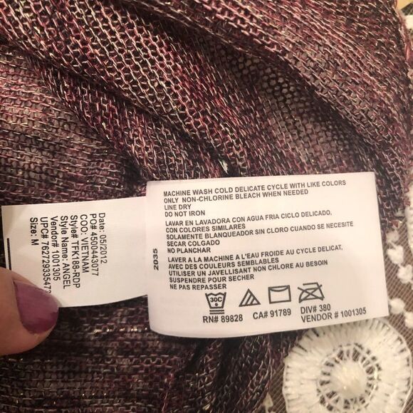 True Freedom Juniors Medium Back Zipper Top - Picture 5 of 8